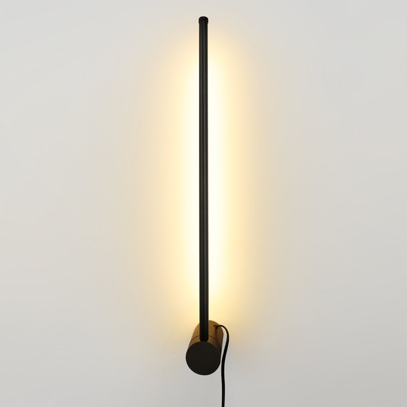 Staki 1 – Light Plug-In Black Wallchiere Orren Ellis