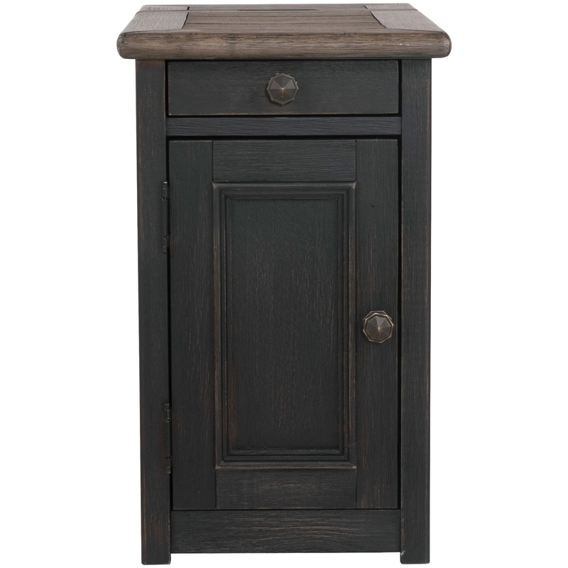 Tyler Creek Chairside Table