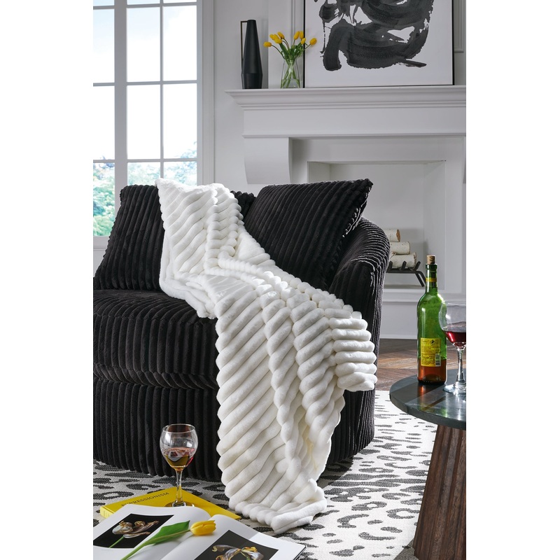 Ashley Express – Alsonwell Throw