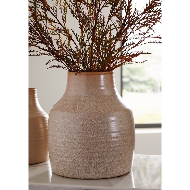 Ashley Express – Millcott Vase