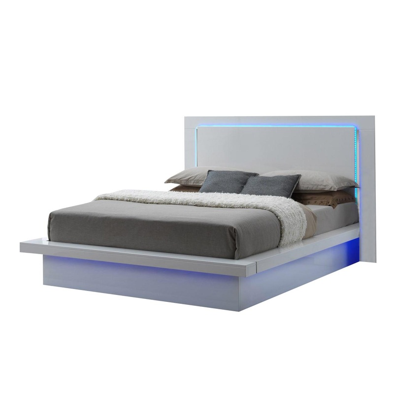 Sapphire EKing Platform Bed in White