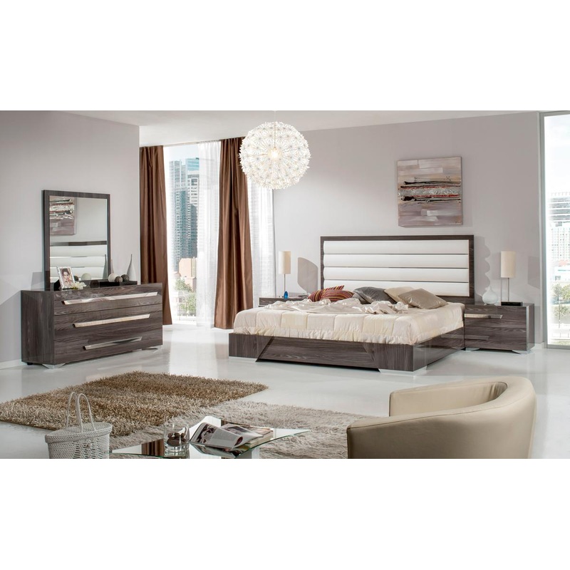 Nova Domus Capulet Italian Modern Mirror