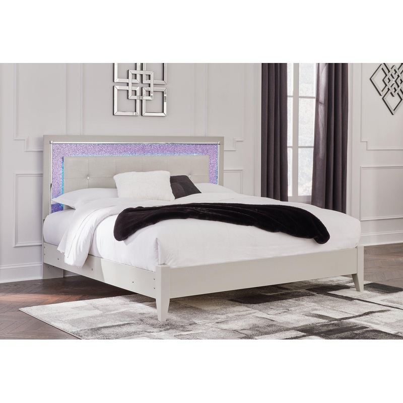 Zyniden Upholstered Bed