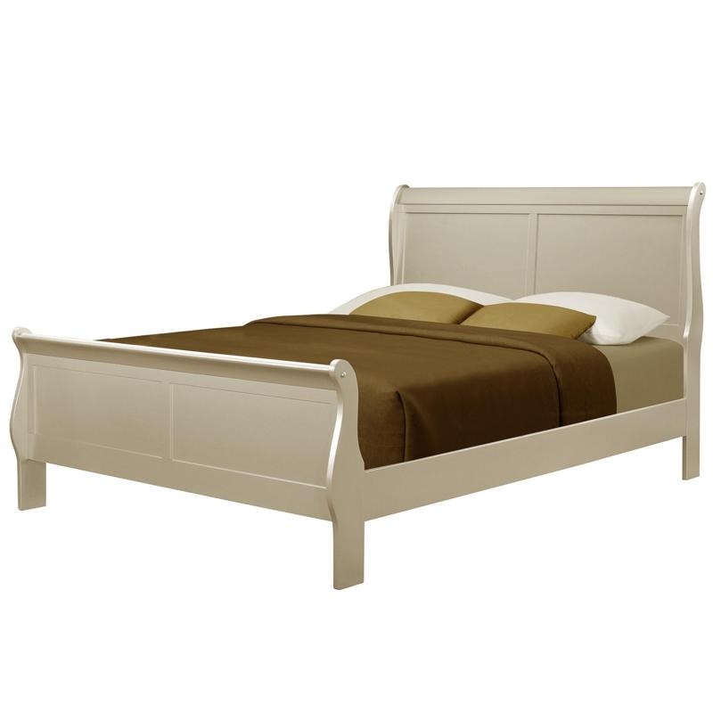 Crown Mark Louis Philip King Sleigh Bed in Champagne