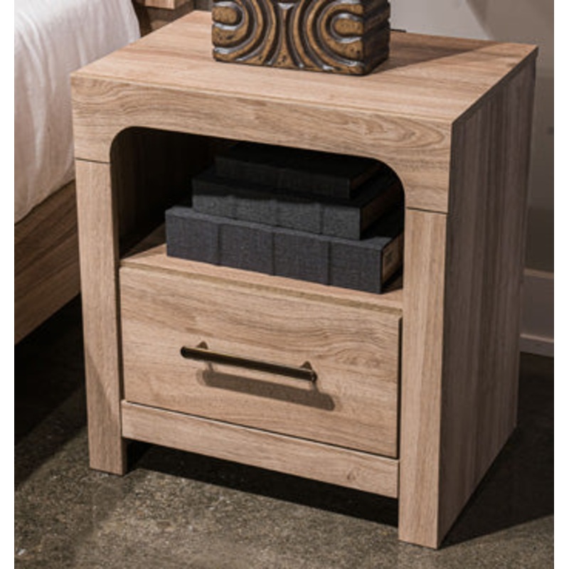 Kinlanni Nightstand