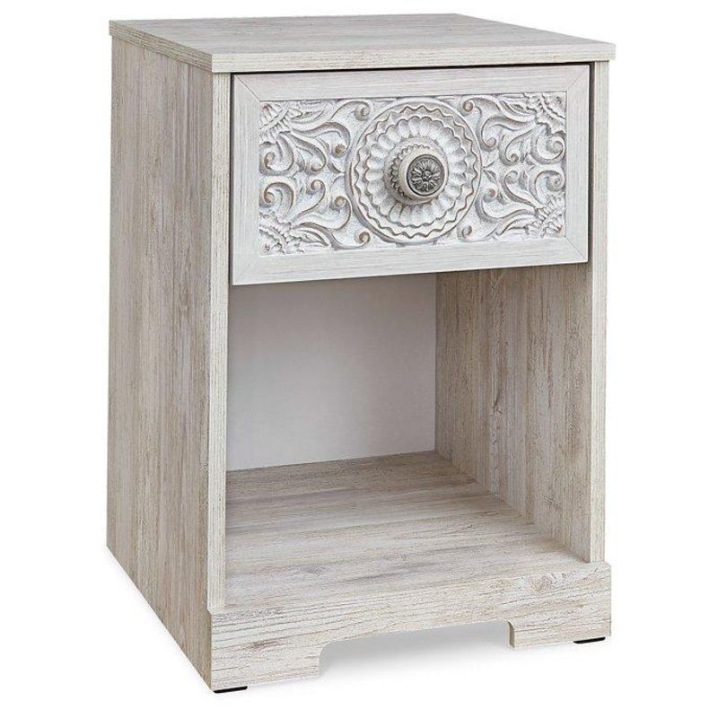 Paxberry Nightstand