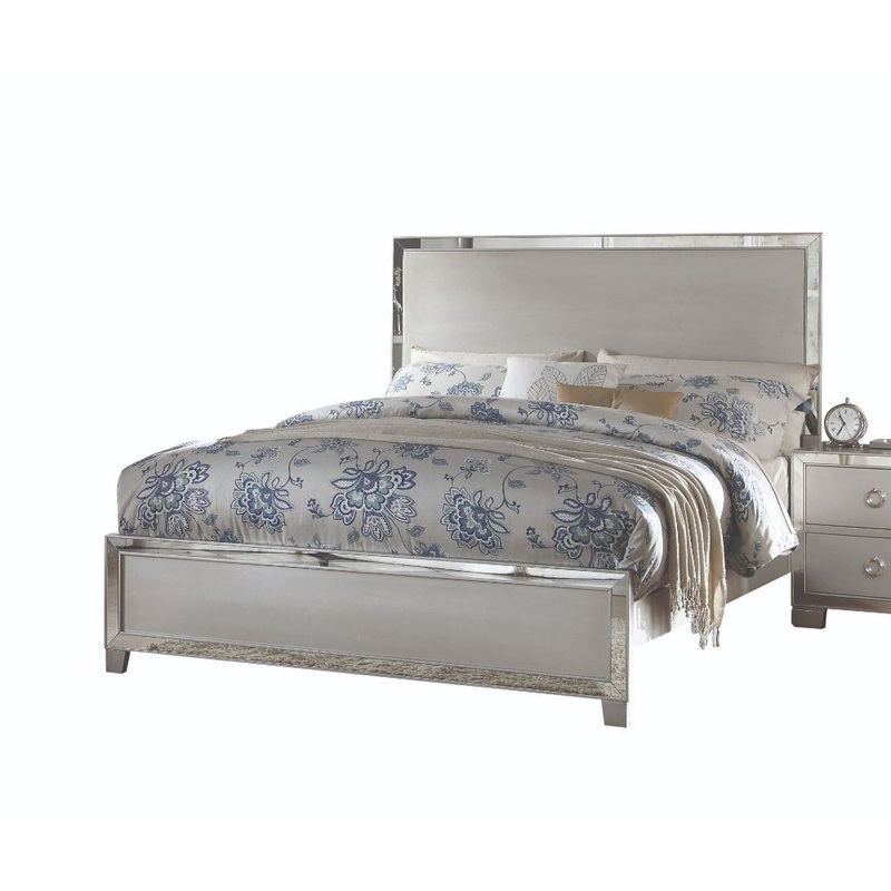 Voeville II – Bed (Wooden HB)
