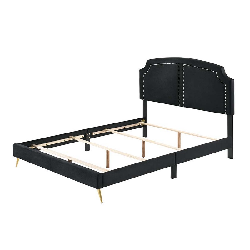 Zeena – Bed