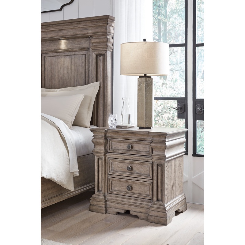 Ashley Express – Blairhurst Three Drawer Night Stand